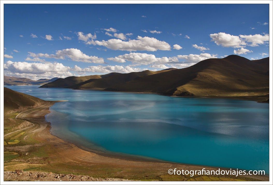 Lago Yamdrok en Tibet