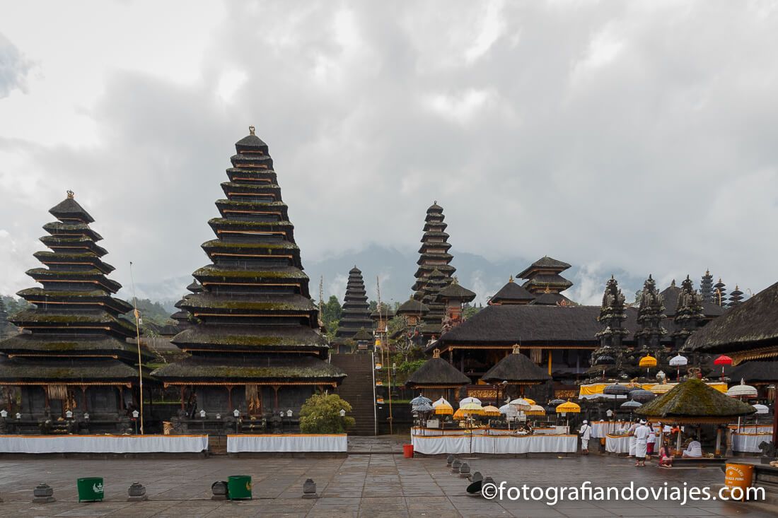 "Pura Besakih o Templo madre Bali Indonesia