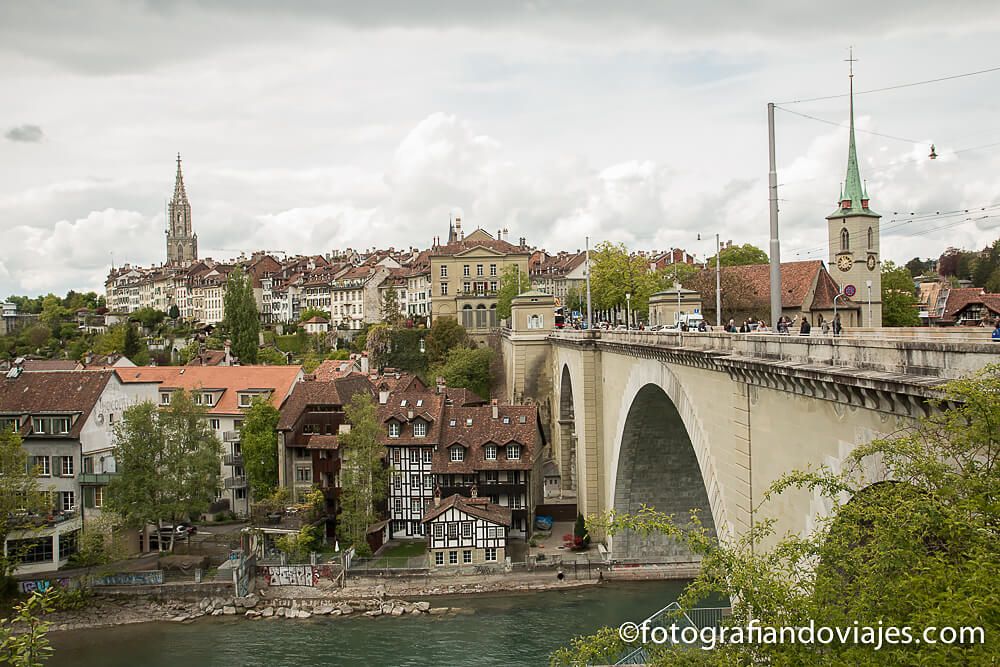 Puente Nydeggbrücke en Berna Suiza