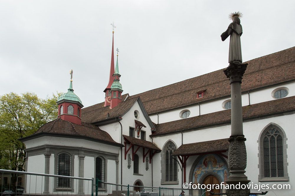 Franziskanerkirche o iglesia de los franciscanos Lucerna Suiza