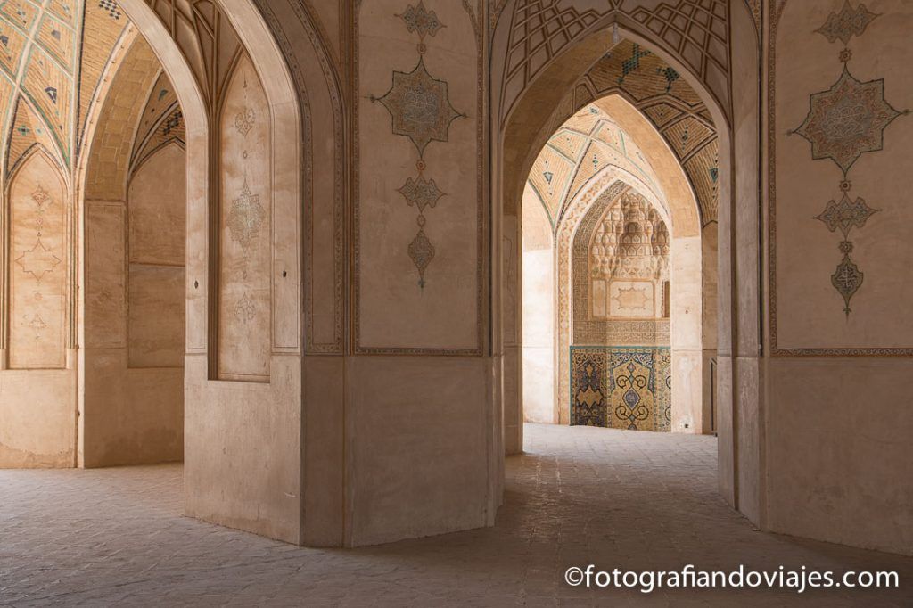 Mezquita y madraza Agha Bozorg en Kashan