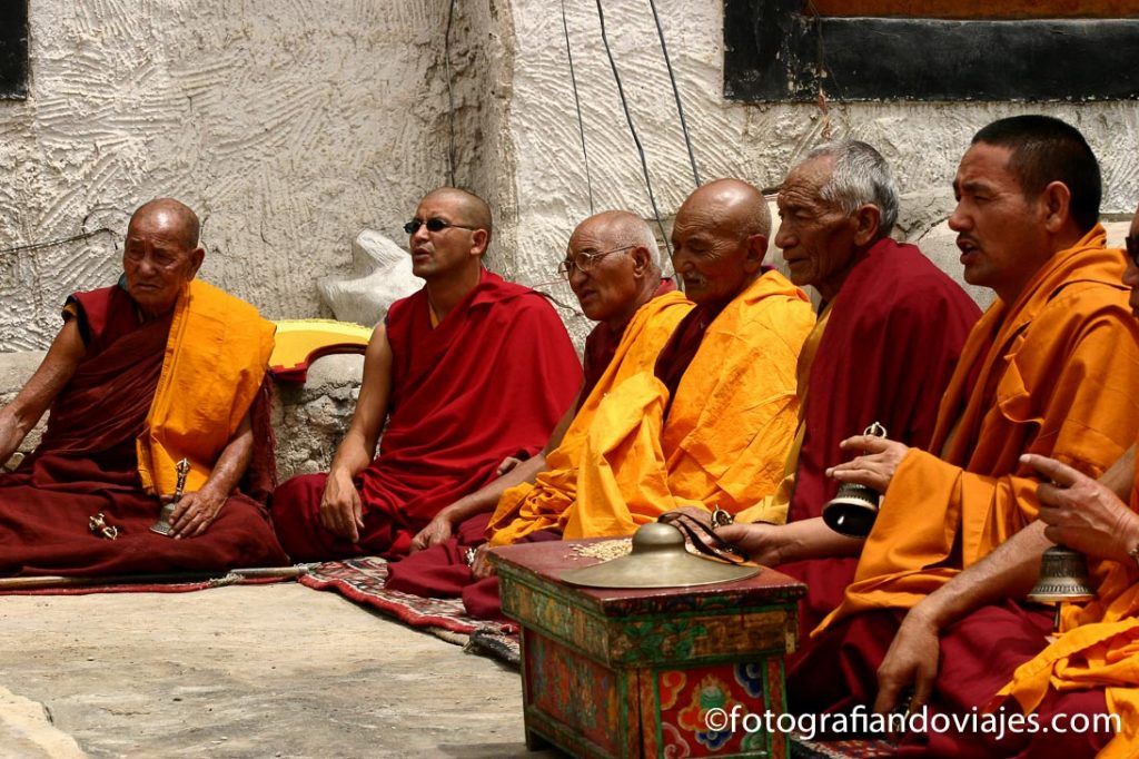 Ceremonia fin de mandala en Spituk, Ladakh