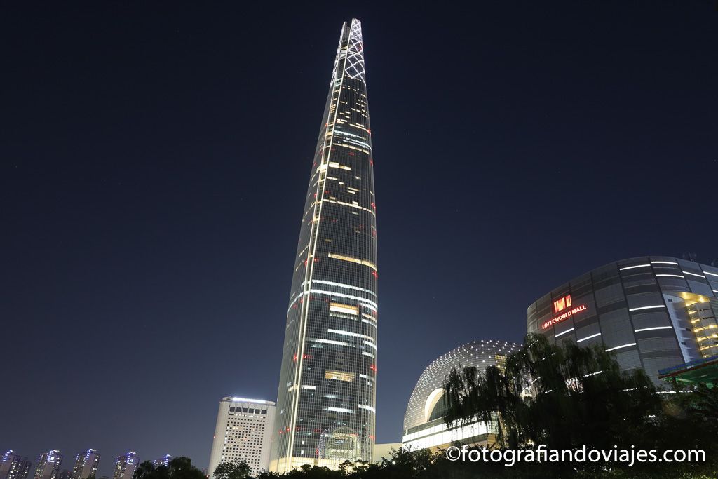 Edificio Lotte World Tower arquitectura moderna seul