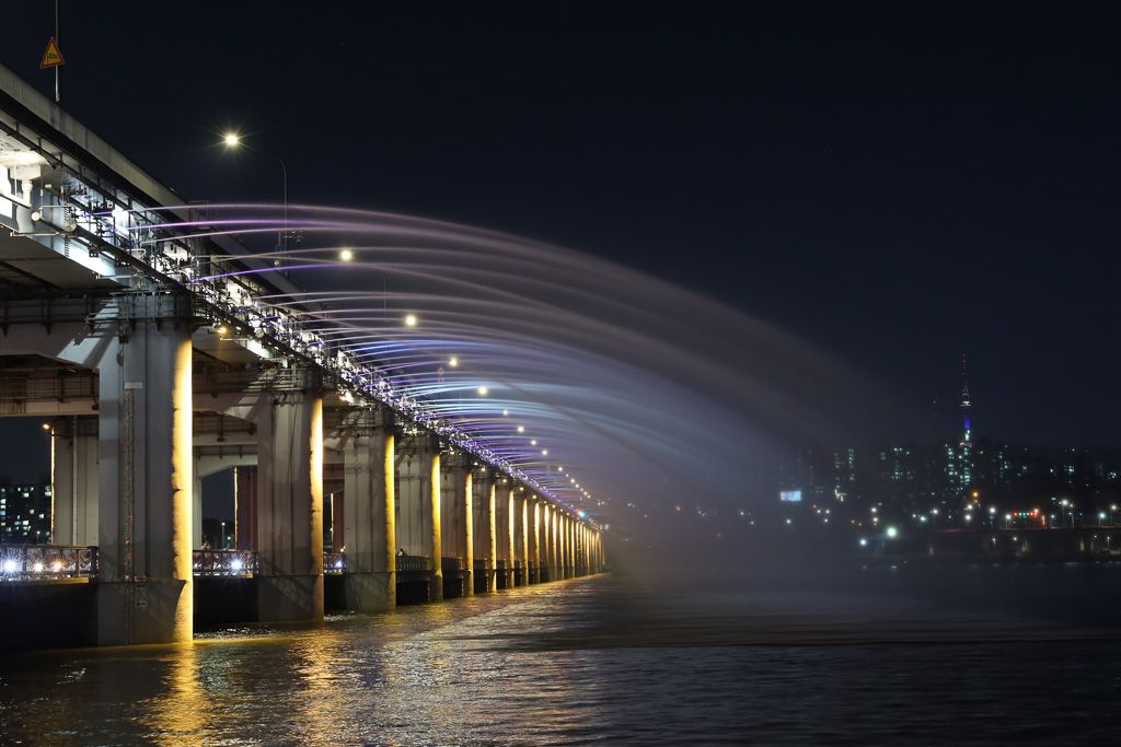 Puente y fuente Banpo en Seul