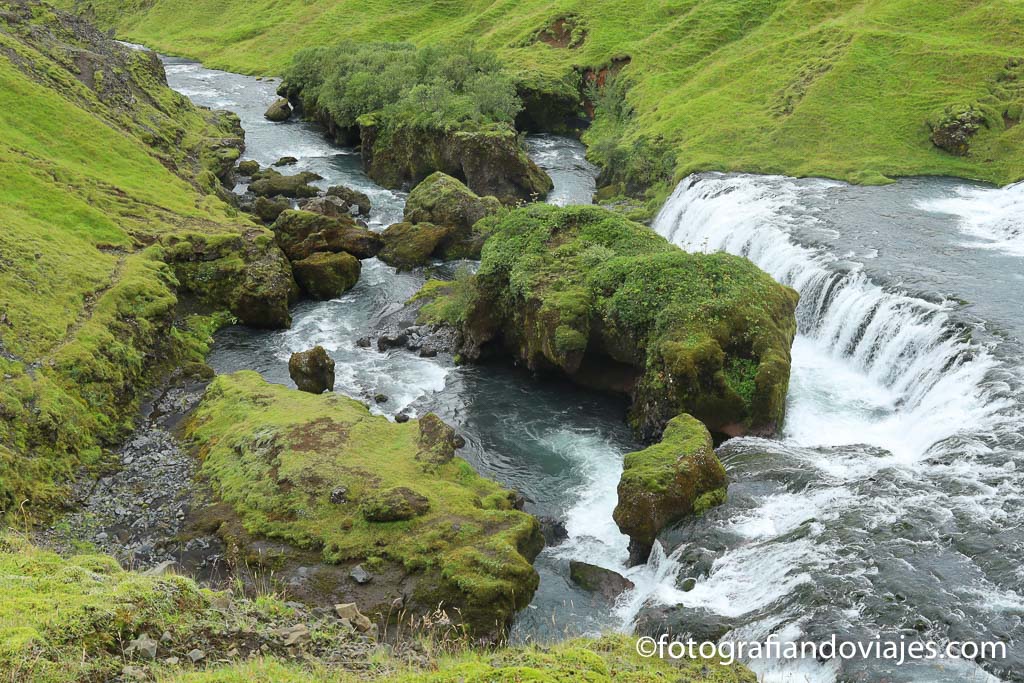 cascada rio skoga islandia 