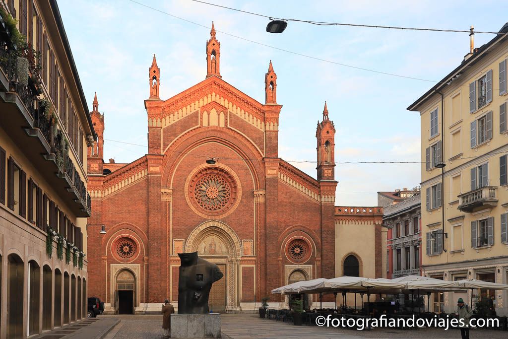 iglesia Santa María de Carmine barrio brera milan