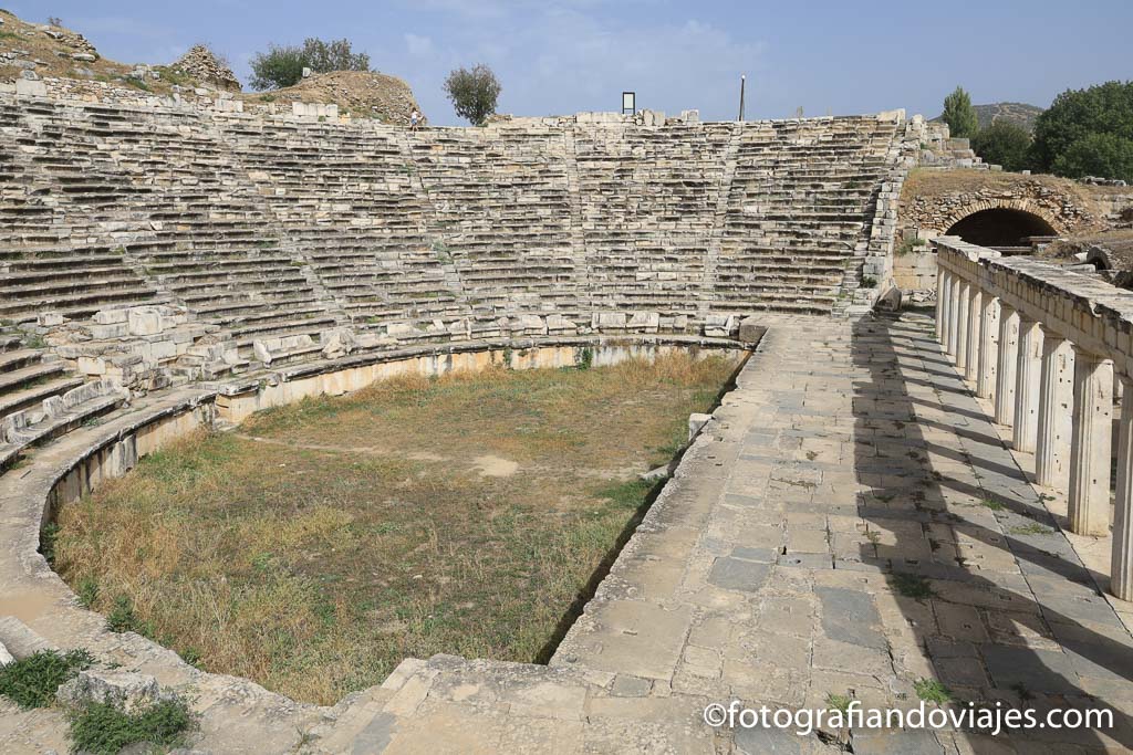 teatro romano afrodisias que ver