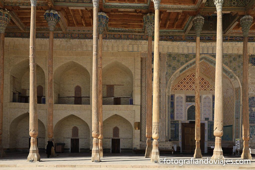 Mezquita Boloi Hauz imprescindible que ver en bujara