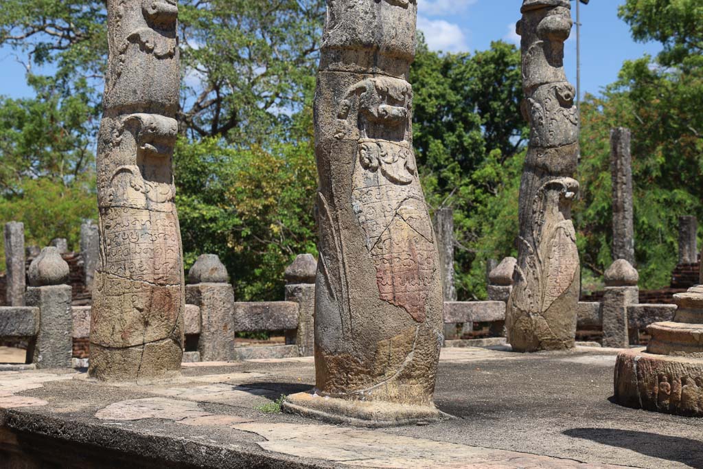 Latha Mandapaya cuadrangulo polonnaruwa