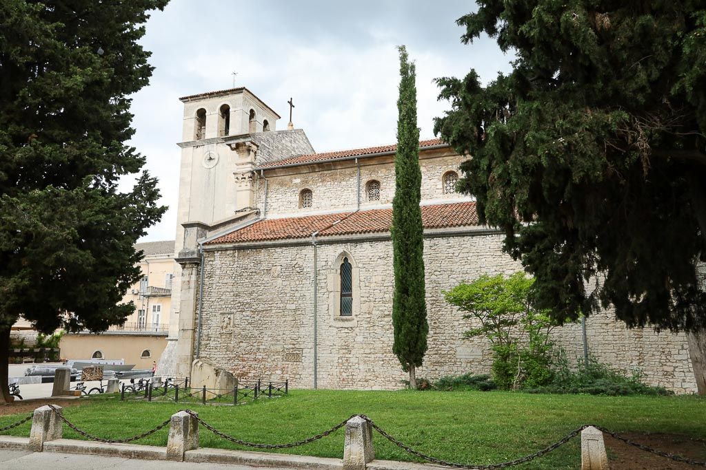 Catedral de Pula o de la Asunción de la Santísima Virgen María