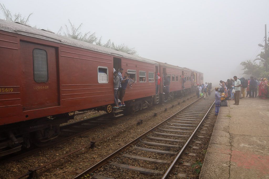 tren de ella a Haputale Sri Lanka