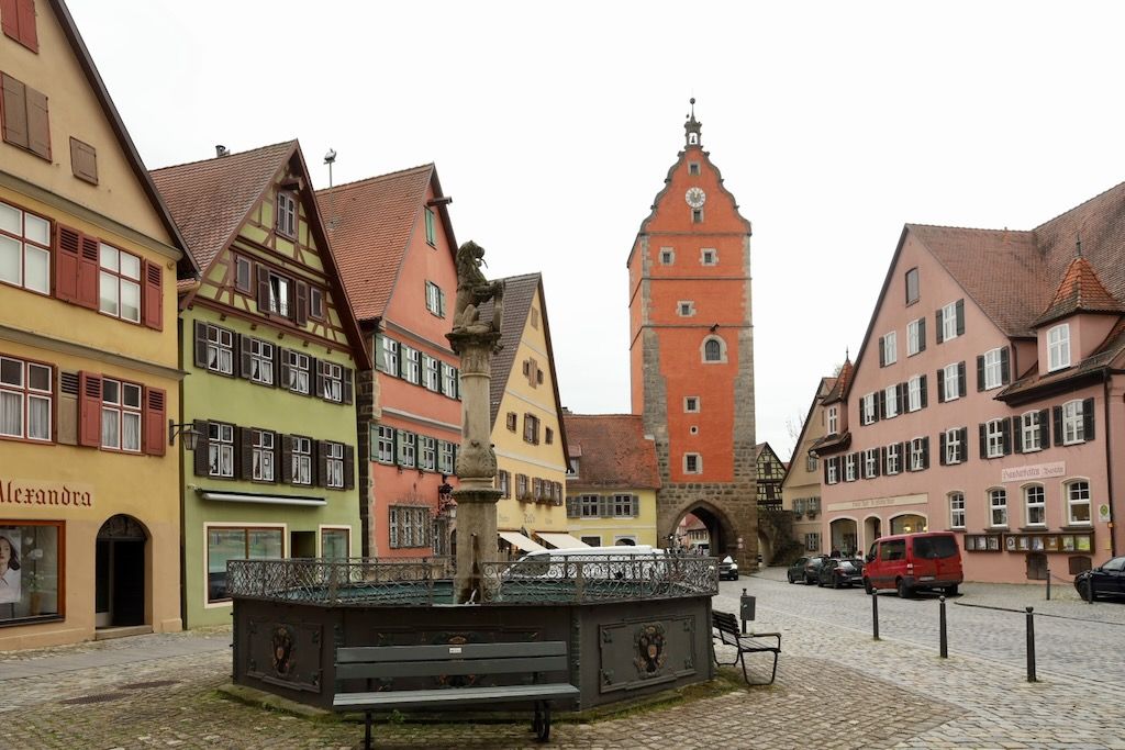 Puerta Wörnitztor Dinkelsbühl Ruta Romántica Baviera Alemania