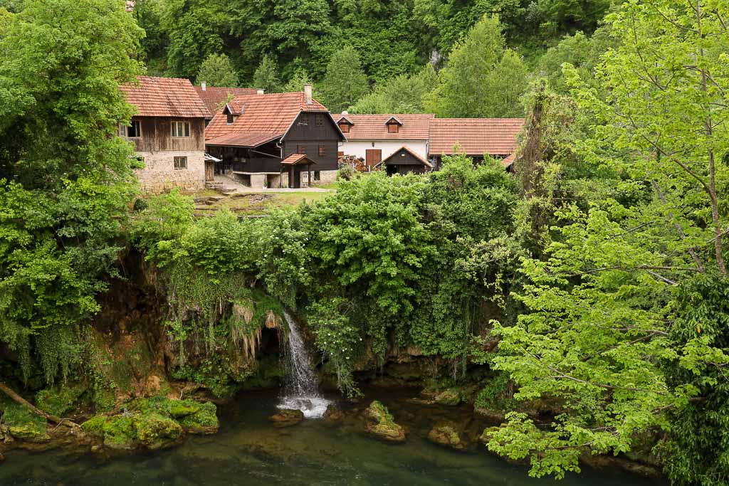 cascadas en Rastoke croacia