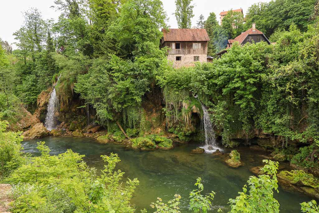 cascadas en Rastoke croacia