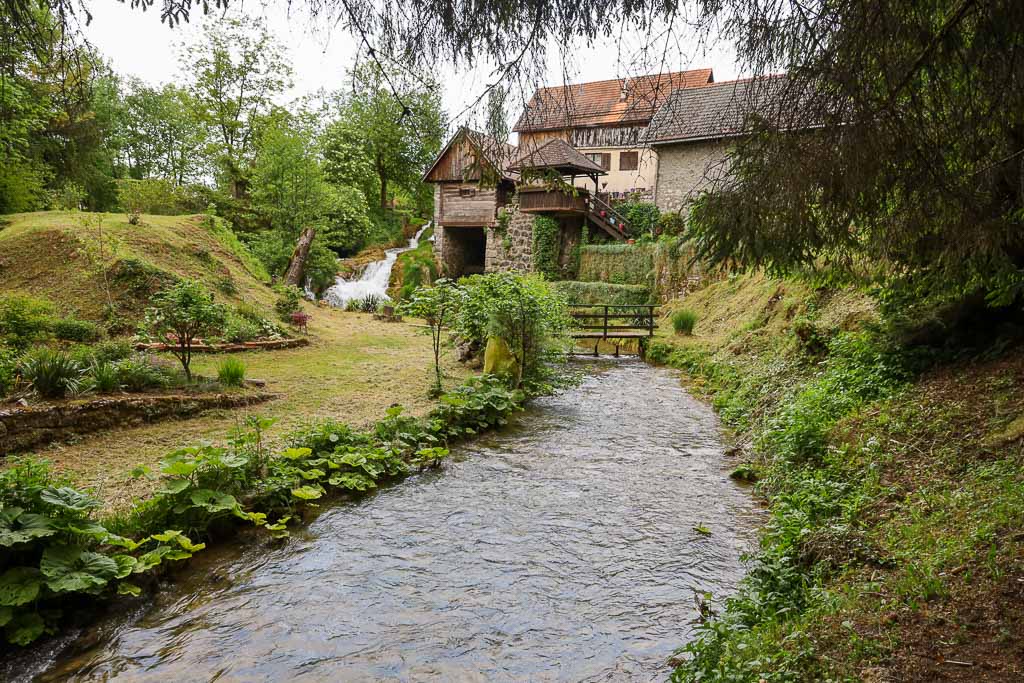 cascadas en Rastoke croacia