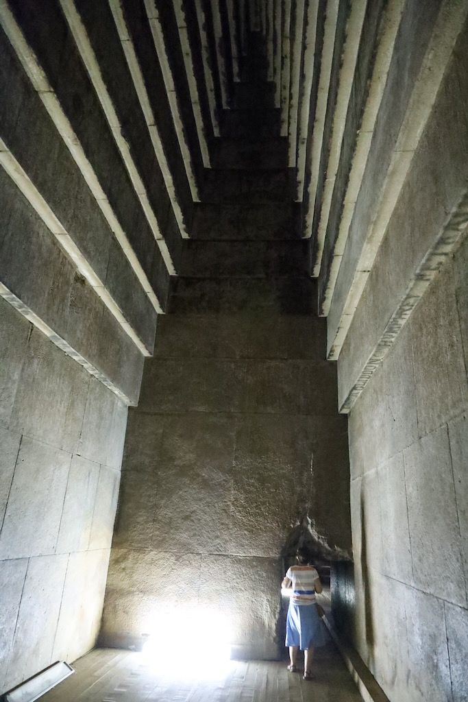 Interior de la pirámide Roja de Snefru en dashur
