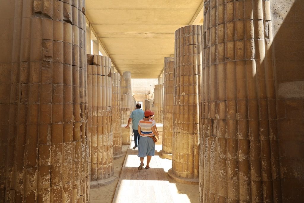 entrada piramide escalonada de zoser Saqqara