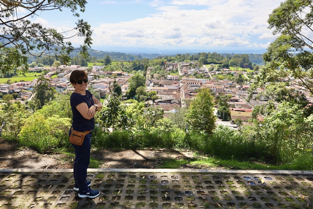mirador Alto de la Cruz Salento Quindio Colombia eje cafetero