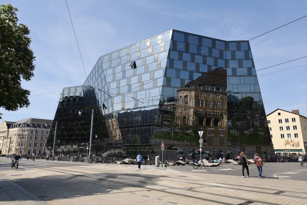 biblioteca universidad Friburgo Brisgovia Alemania