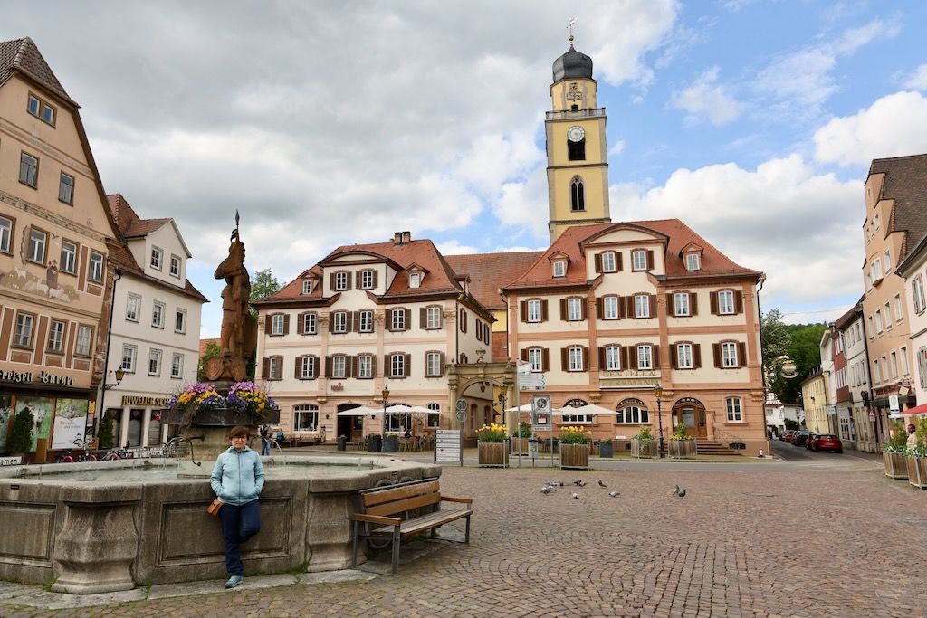 Plaza del Mercado casas gemelas Bad Mergentheim ruta romantica alemania