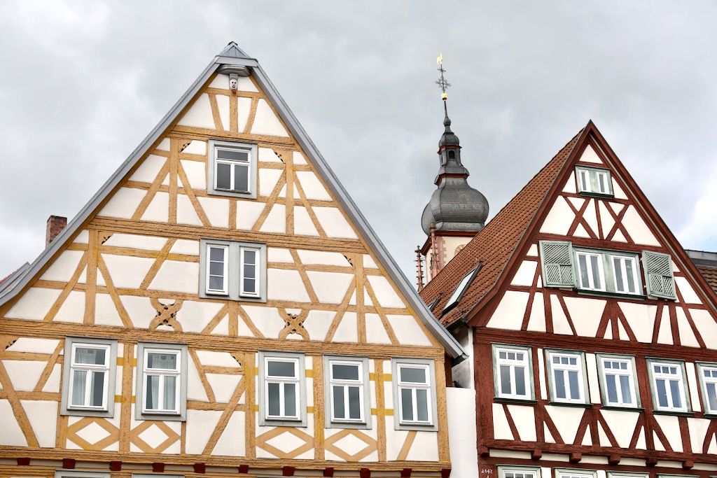 que ver en Tauberbischofsheim (Ruta Romántica) casas entramado de madera