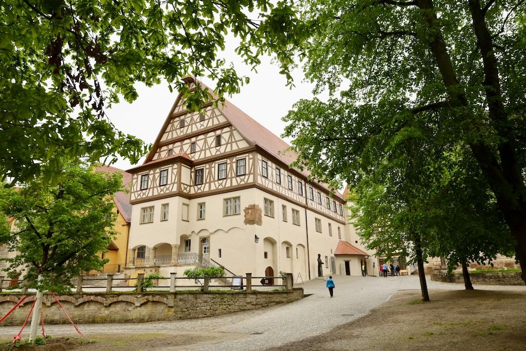 hospital y Historischer Innenhof (patio histórico) Dinkelsbühl Ruta Romántica