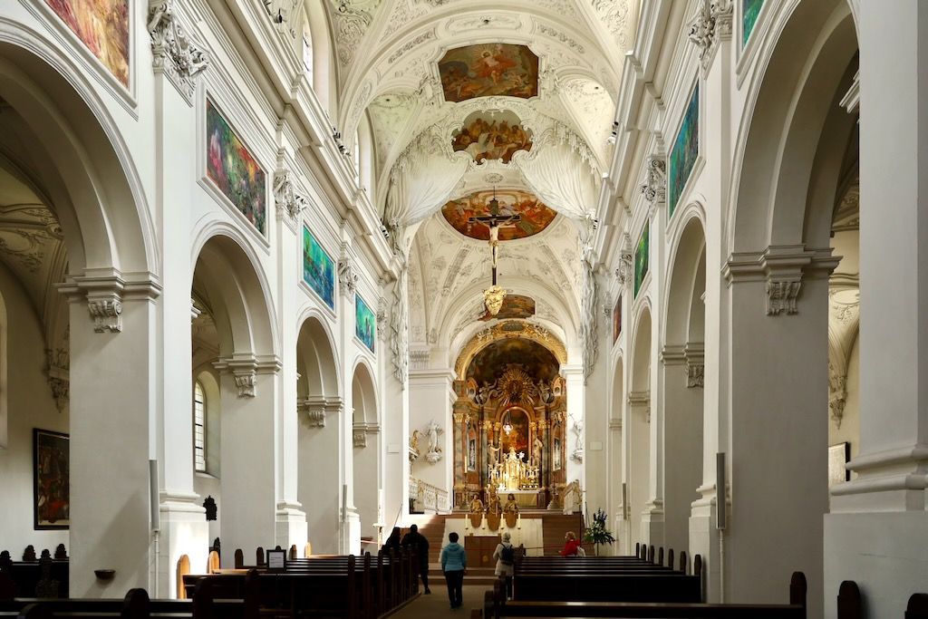 interior Colegiata Neumünster Wurzburgo Ruta Romantica