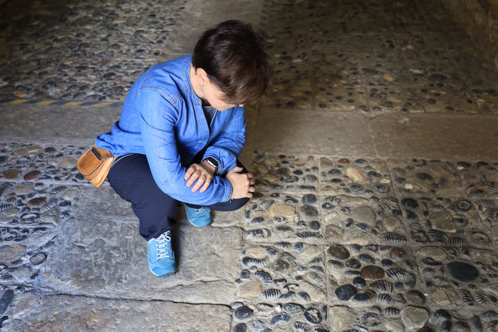 Fósiles en el suelo del Monasterio de Santo Ecce Homo cerca de Villa de Leyva Boyaca Colombia