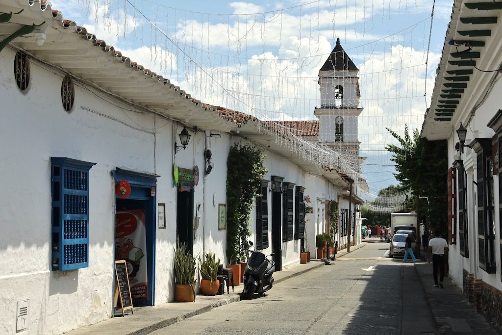 que ver en santa fe de antioquia un dia