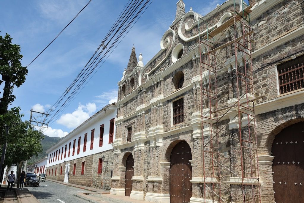 iglesia de Santa Bárbara y museo santa fe de antioquia