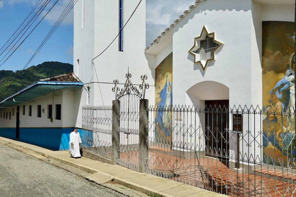 Hermanas Concepcionistas que ver en Jardín (Antioquia)