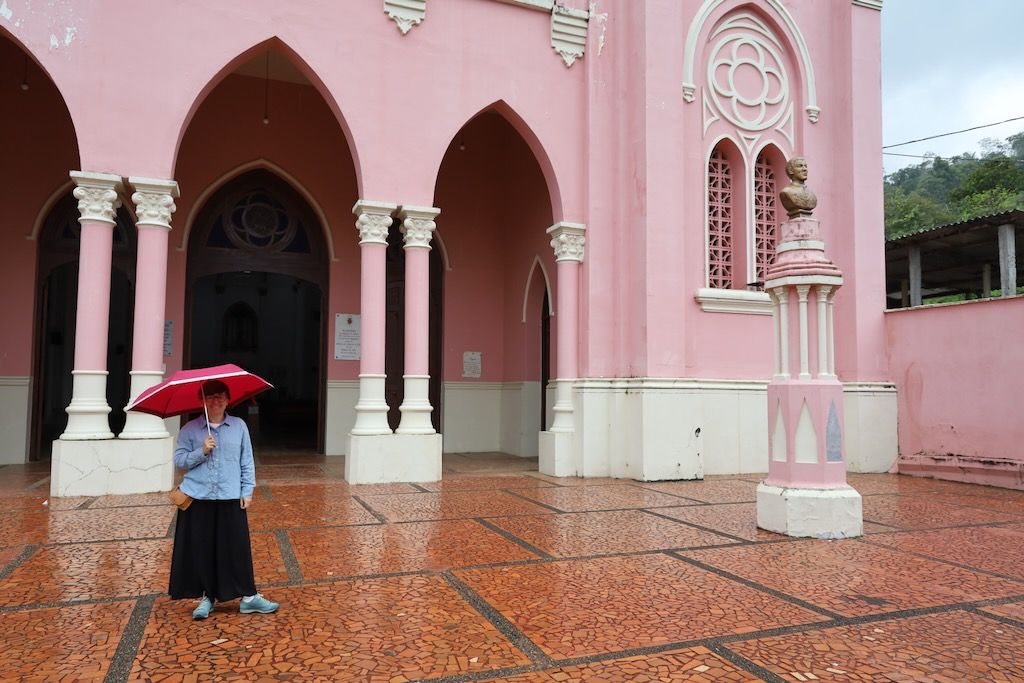 Santuario de Santa Laura iglesia rosa de Jericó antioquia colombia