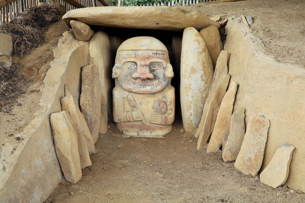 que ver en san agustin e isnos 2 dias estatuas puratal