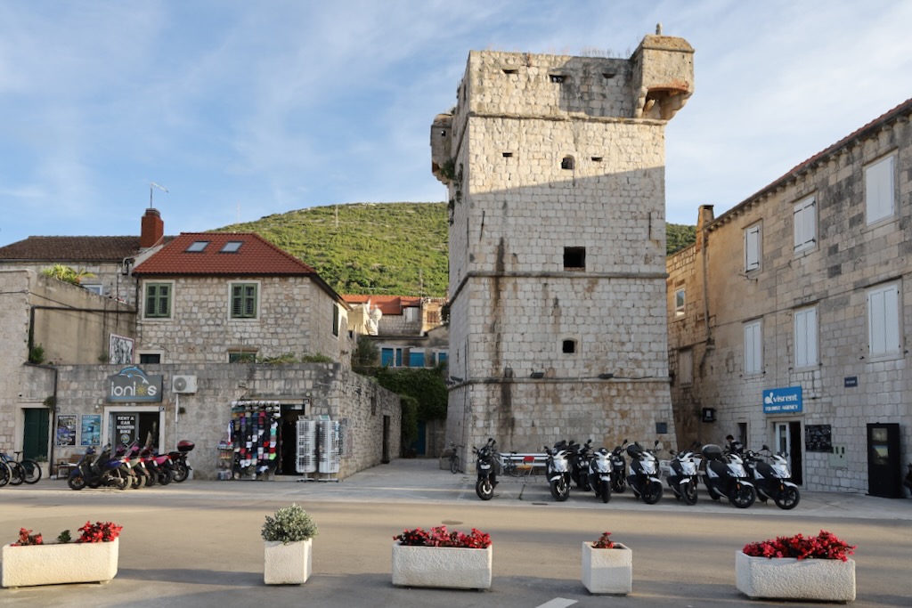Vis Croacia pueblo