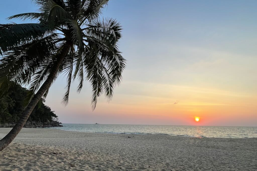 Nai Thon Beach Phuket (dormir aeropuerto)