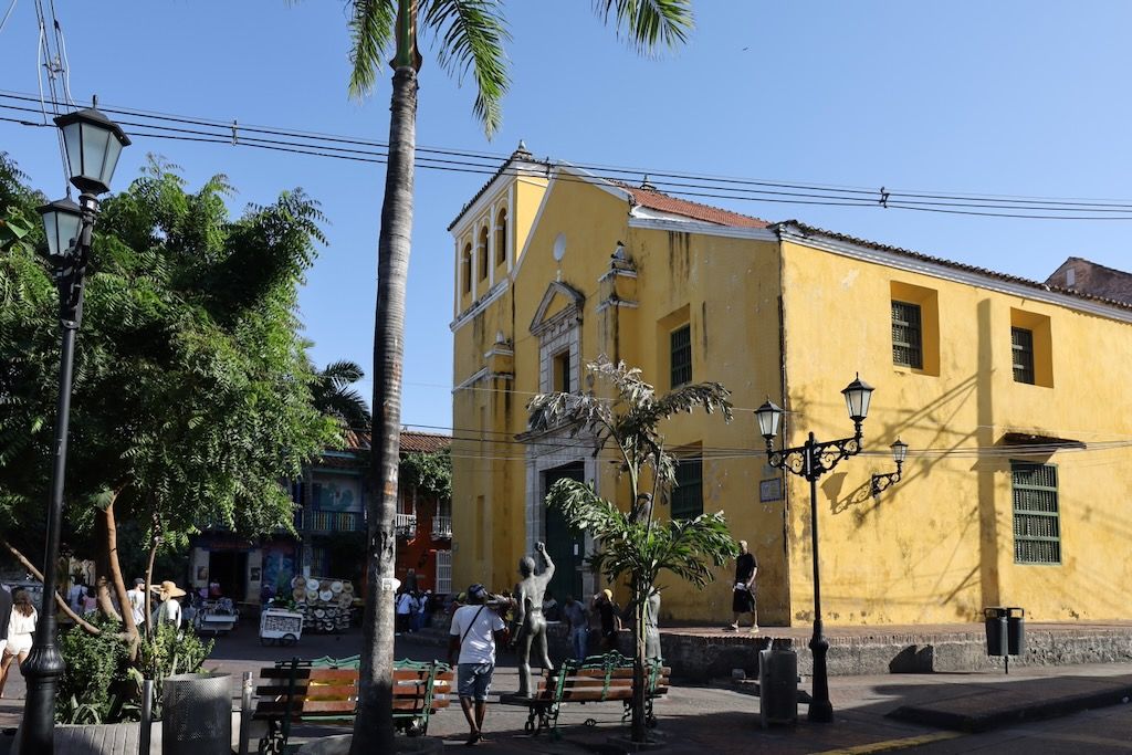 plaza trinidad Barrio Getsemaní Cartagena de Indias